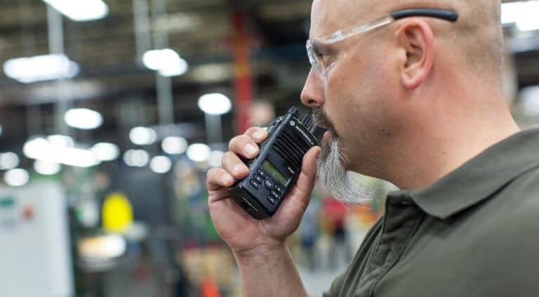 Rádio comunicador Motorola: desempenho e confiabilidade para comunicação de alto nível